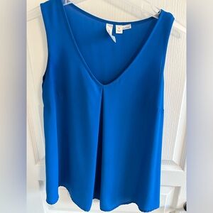 Women’s sleeveless blouse